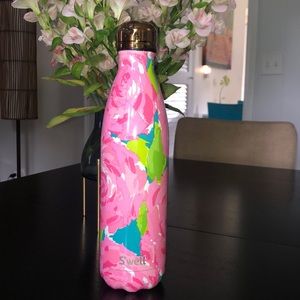 Lily Pulitzer Swell Bottle